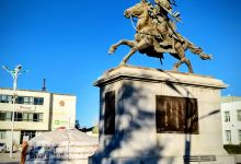 Dalanzadgad Horse Rider Statue景点图片