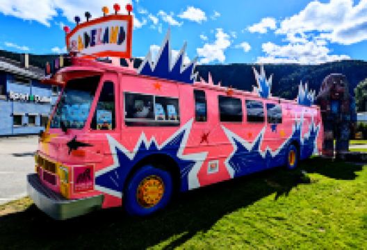 Troll Statue景点图片