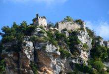 Castle of Gozne景点图片