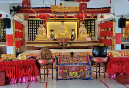 Bao En Dharma Vihara 宝华山报恩寺景点图片