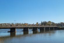 Kinsmen Park trout park景点图片