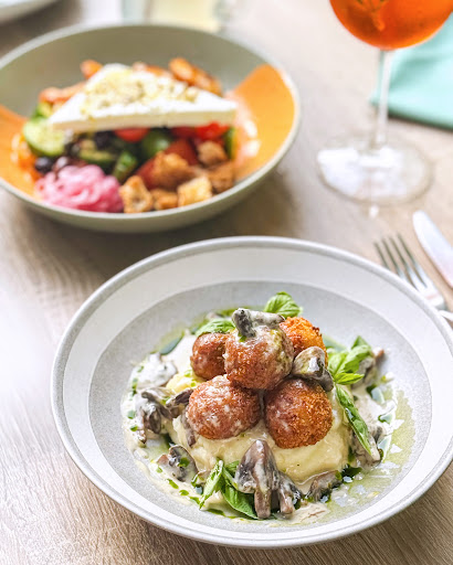 The Green Pointe Restaurant - Aventura