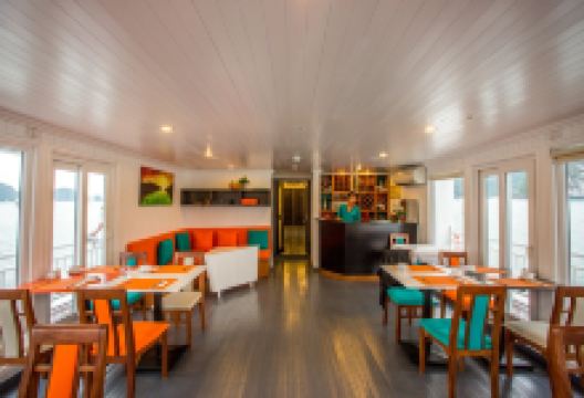 L'Azalee Cruises景点图片