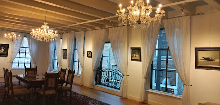 坎彭聖像畫博物館