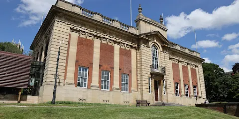 The Collection / Usher Gallery