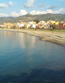Lungomare di Sant'Agata Militello-圣亚加塔·迪·米利特