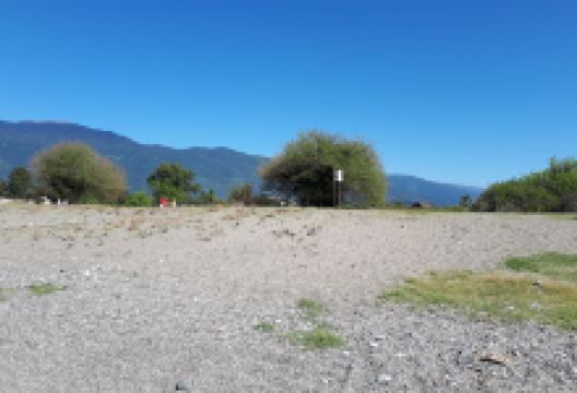 Alakhadzi Beach景点图片