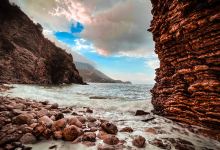 Layered Rocks of Rafailovici景点图片