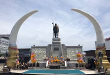 Phraya Surin Phakdi Si Narong Changwang (Pum) Monument景点图片