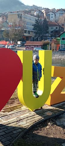 City Beach-乌日策