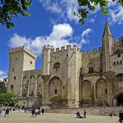 法国巴黎+阿维尼翁+尼斯10日8晚私家团