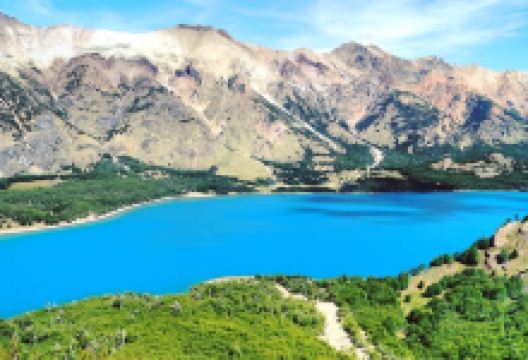 Lago Jeinimeni National Reserve景点图片