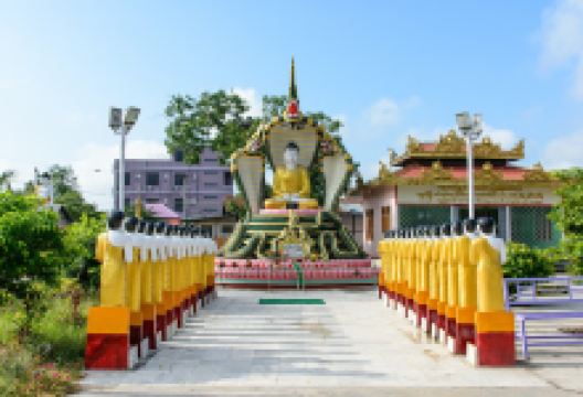 Shwe Taza Paya景点图片