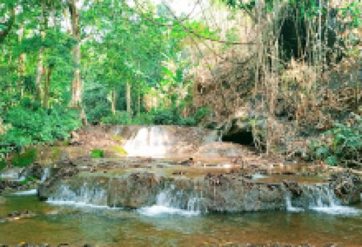 น้ำตกบูรณประภา BURANA PRAPHA WATERFALL景点图片