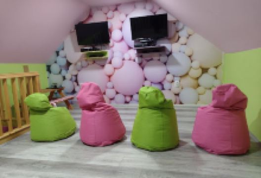 KAROLJ DIENEŠ PR ROĐENDAONICA MAUGLI BEČEJ景点图片