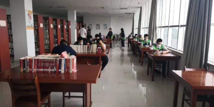 東營市技師學院-圖書館