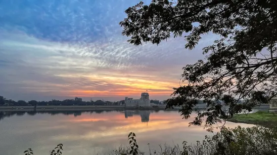Lakhota Talav