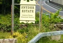 Century House Historical Society & Snyder Estate景点图片