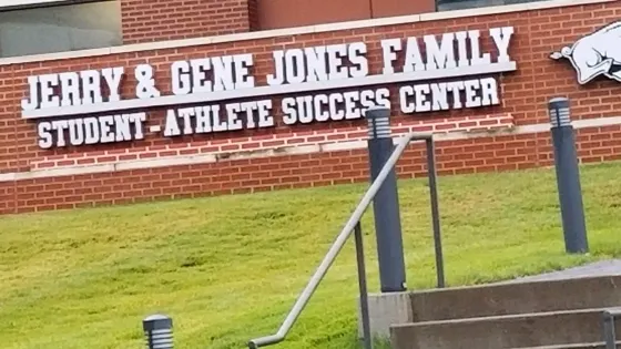Jerry Jones/Jim Lindsey Hall of Champions Museum