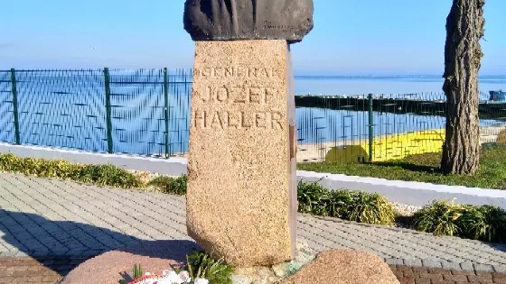 Pomnik gen. Józefa Hallera