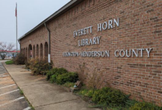 Lexington-Henderson County Everett Horn Public Library景点图片