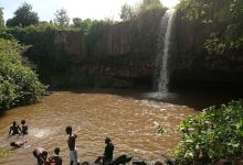 Rwamuthambi water fall baricho景点图片