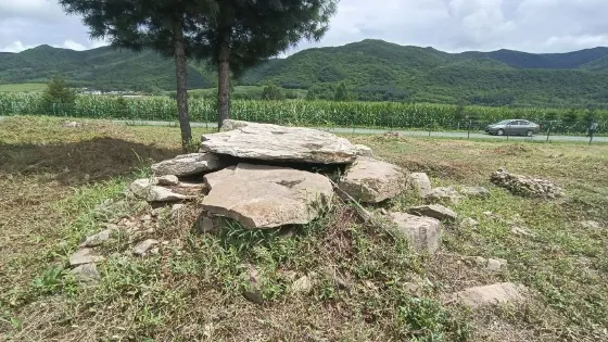 江沿墓羣