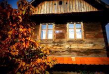 Wooden houses景点图片