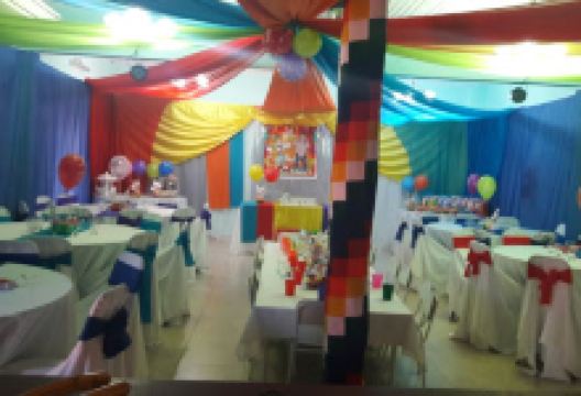 Salón De Fiestas EL PARAÍSO美食图片