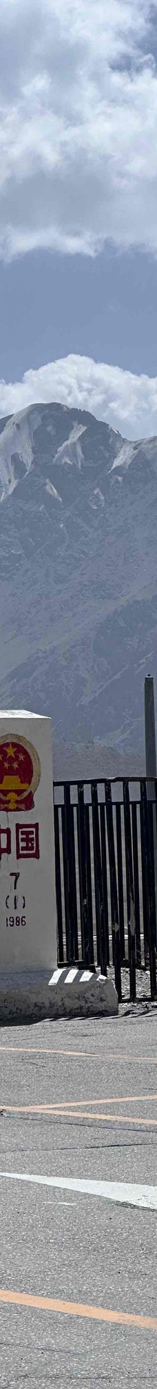 红其拉甫国门-塔什库尔干