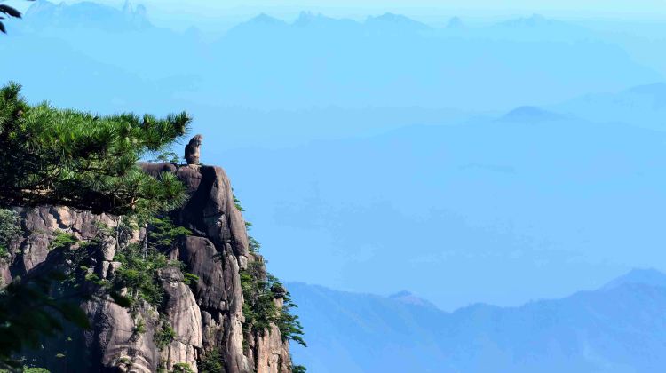 3-Day Huangshan Scenic Area + Hongcun Village + Xidi