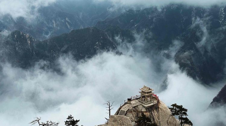 Xi'an +  Mount Hua + Emperor Qinshihuang's Mausoleum Site Museum + Song of Everlasting Sorrow + Huashan Mountain