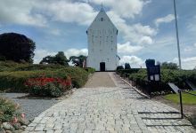 Oster Logum Kirke景点图片