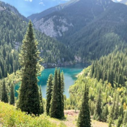 哈萨克斯坦+乌兹别克斯坦7日6晚自由行