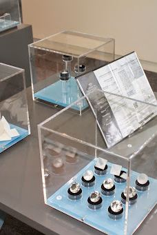 NWT Diamond Centre-耶洛奈夫