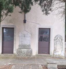 Motovun cemetery-莫托文