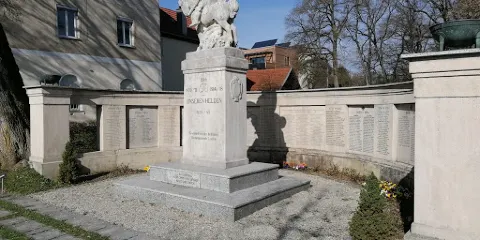 Kriegerdenkmal - Laufen