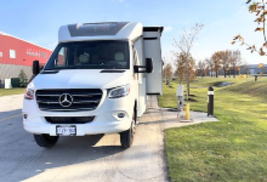 ICON Complimentary RV Stopover Campsite景点图片