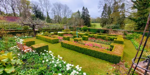 Pashley Manor Gardens