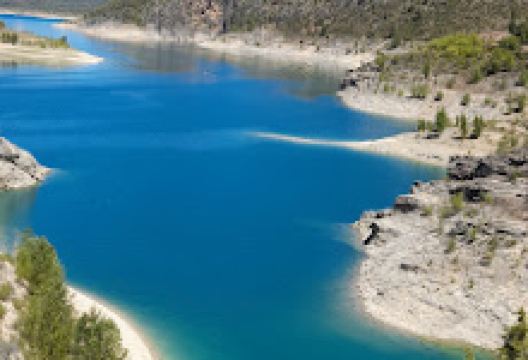 Presa de Entrepeñas Garden景点图片