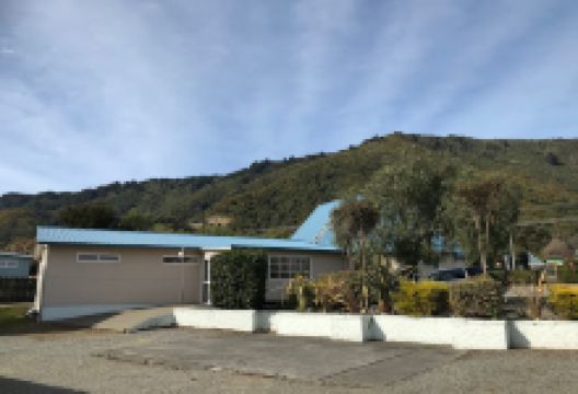 Picton Baptist Church景点图片
