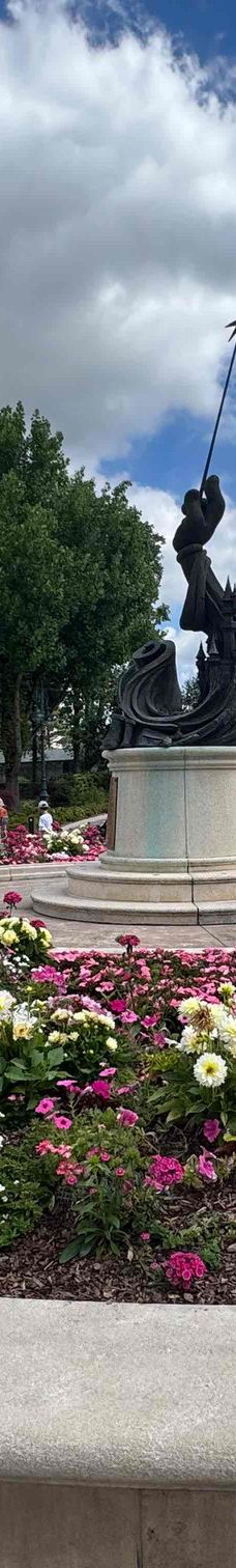 巴黎迪士尼乐园-谢尔西-Tina likes luck