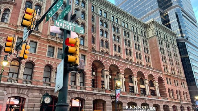 <10天>【春假亲子游 | 华盛顿特区往返新奥尔良串联美东12州】·新奥尔良连住两晚+匹兹堡+辛辛那提+纳什维尔+孟菲斯+亚特兰大+查尔斯顿+打卡11个州州政府大厦+18岁及以下儿童免费参团