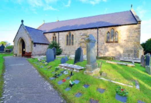 St Cynfran Church景点图片