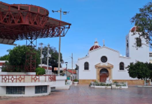 Barrancas Central Park景点图片