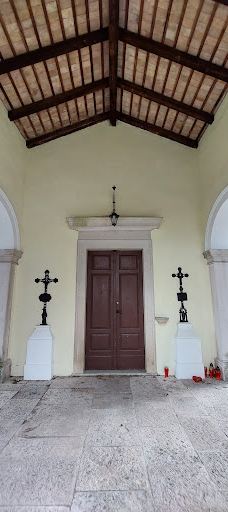 Motovun cemetery-莫托文