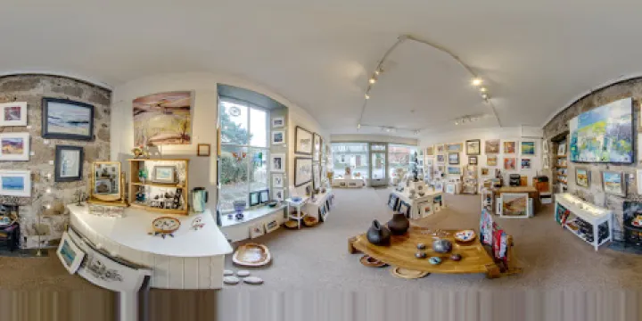 Larks Gallery