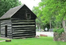 Mayhew Cabin Museum Inc.景点图片