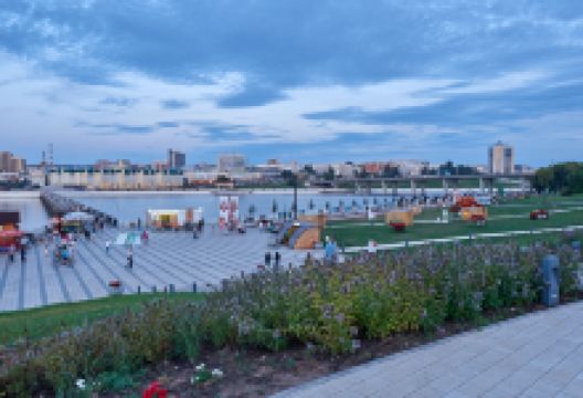Historic Embankment景点图片