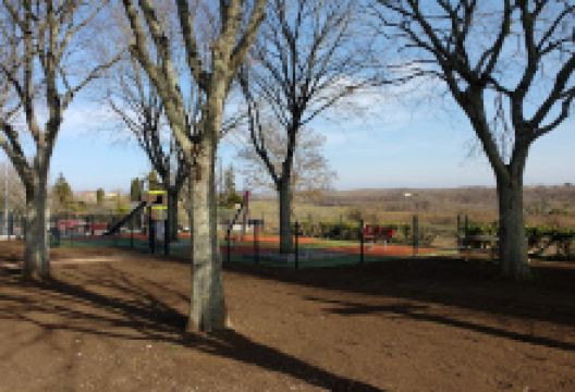 Aire de jeux enfants景点图片